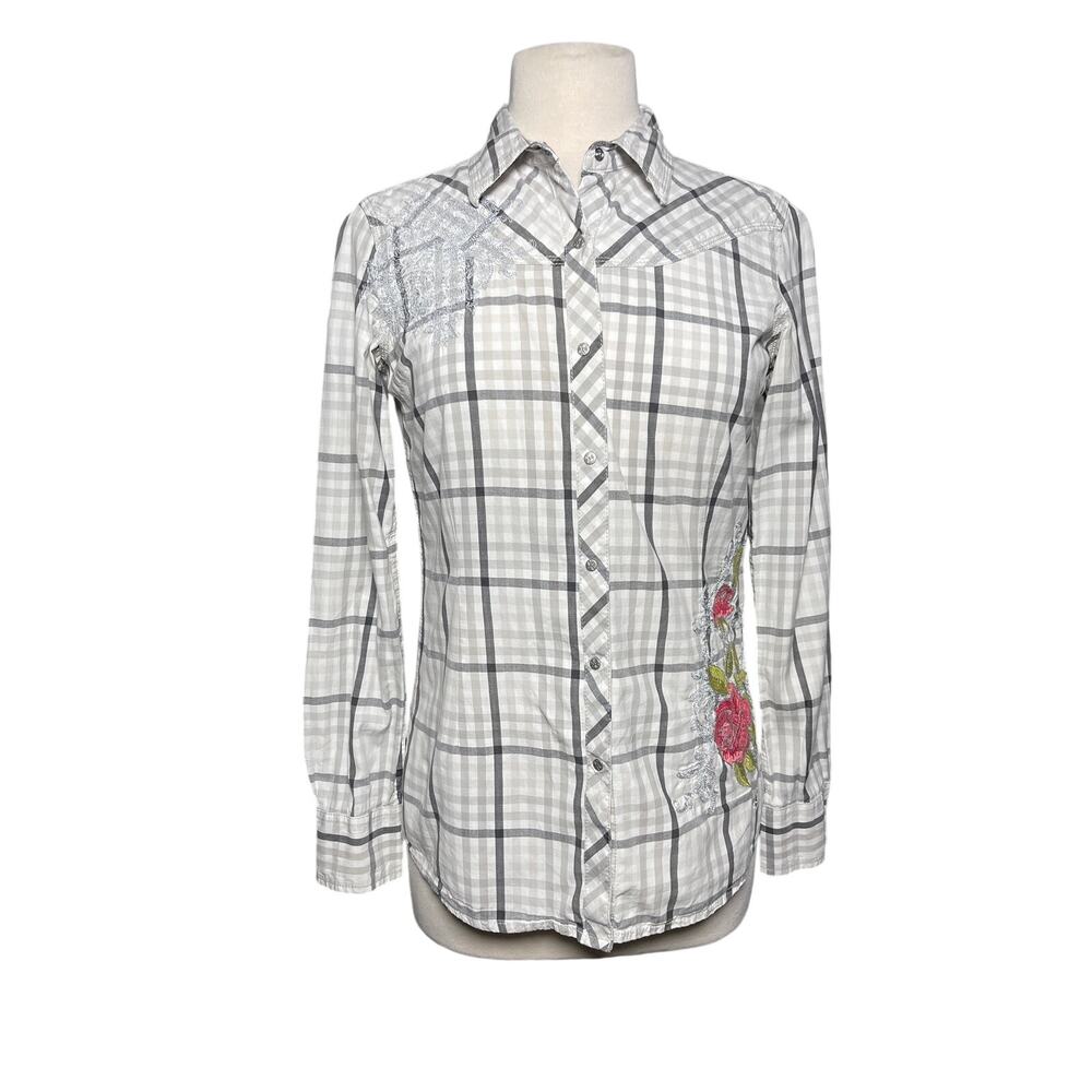 ARIAT Women’s Western Plaid Embroidered Long Sleeve Snap Front Shirt